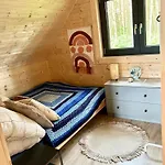 Mlynska - Drewniany, Caloroczny Dom W Sosnowym Lesie 펜션