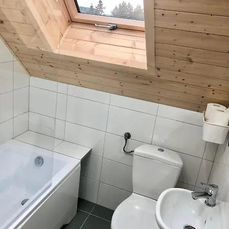 Casa de Férias Mlynska - Drewniany, Caloroczny Dom W Sosnowym Lesie