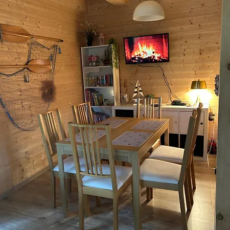 Hébergement de vacances Mlynska - Drewniany, Caloroczny Dom W Sosnowym Lesie Czarny Mlyn