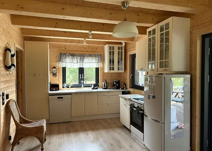 Mlynska - Drewniany, Caloroczny Dom W Sosnowym Lesie * Czarny Mlyn